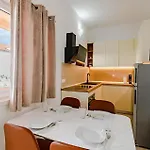 Casa vacanze Gorgeous In With Wifi
